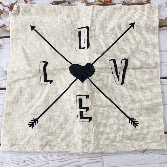 𝅺PILLOW Cover Love/Arrows - Picture 2 of 3